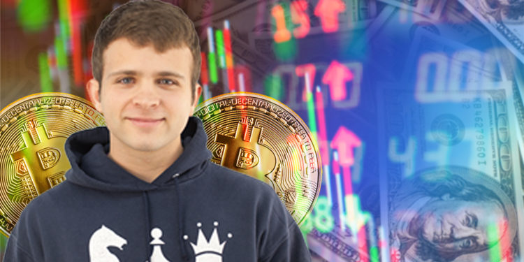 Jack Mallers con monedas de bitcoin a sus espaldas y gráfico bajista con dólares en el fondo. Composición por CriptoNoticias. Messari / messari.io; jcomp / freepik.com; jirkaejc / elements.envato.com.